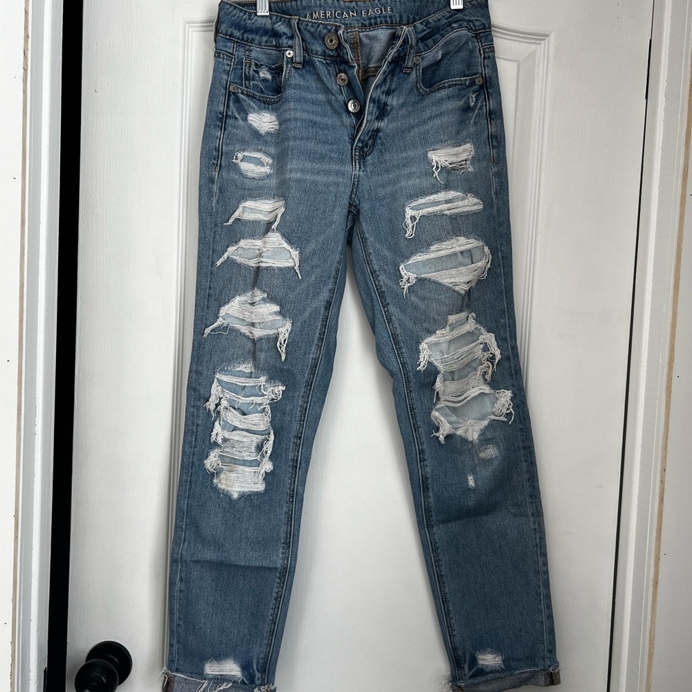 American Eagle Outfitters Distressed Light Blue Tomgirl Jeans